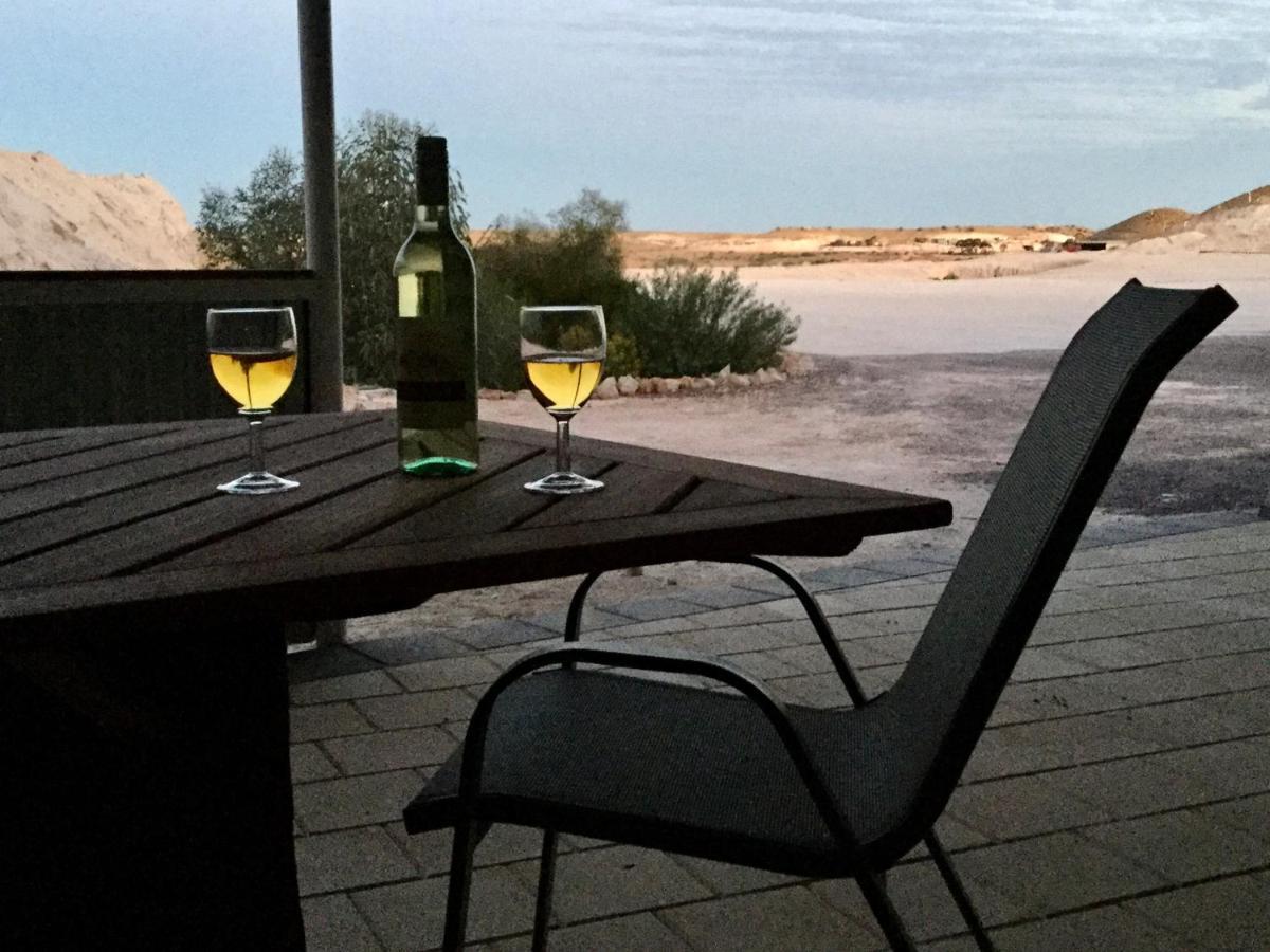 Dug Out B&B Coober Pedy Exterior foto