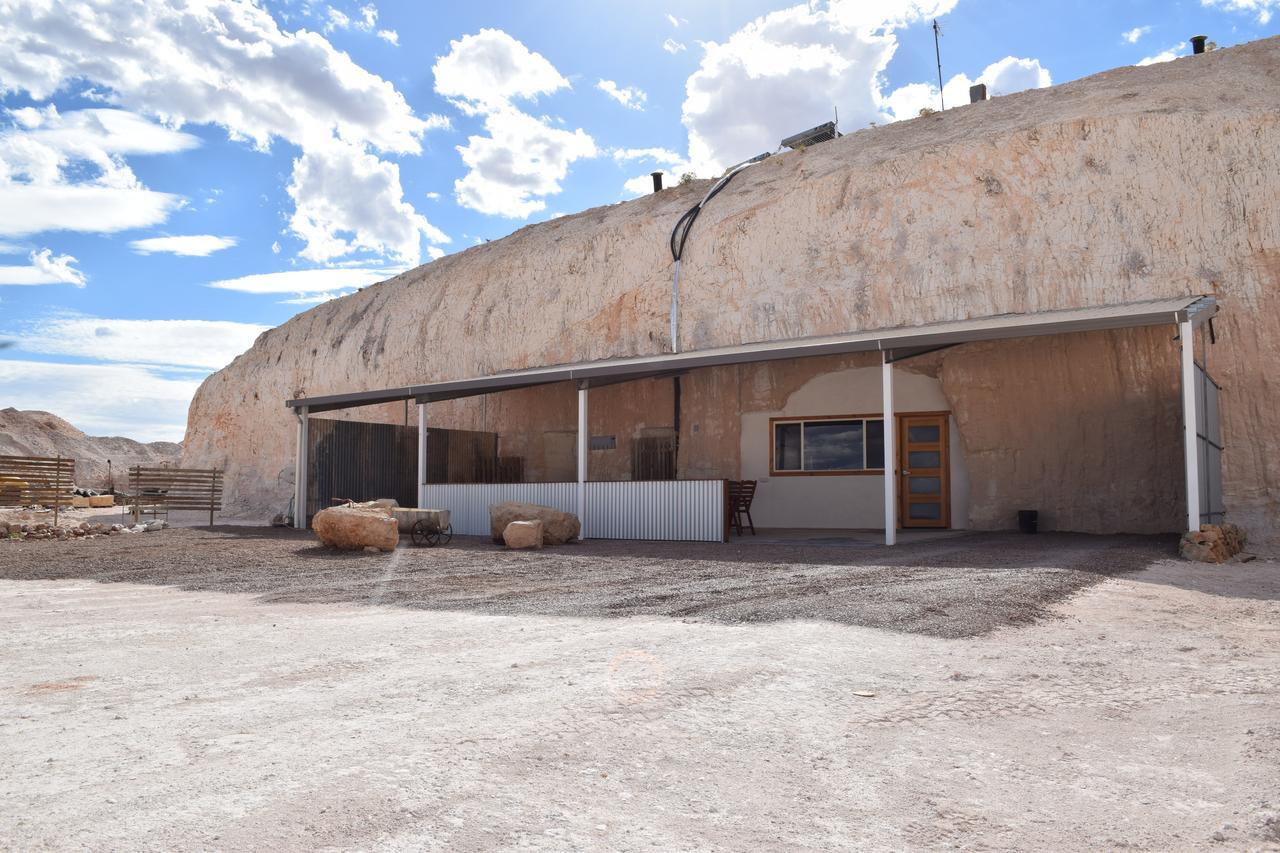 Dug Out B&B Coober Pedy Exterior foto